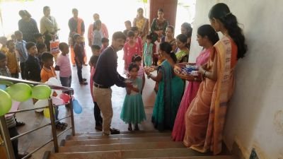 WELCOME STUDENTS IN FIRST DAY OF SCHOOL