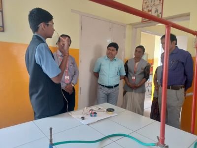 Education minister visited to Nav Krishna valley school sangli