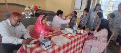 Today on Monday 24-2-2025 DENTAL CHECK UP CAMP was arranged in Our school. Our Allumni Dr. Fahim Momin, Dr Nishta Ara Momin had spare their valuable time to conduct the camp.Both the Doctor's were welcomed by HM.Aslam Sanadi Sir and Mrs Rasmhi Kalal Màdam Co ordinator Abhyaas Mhaisal, Mrs Magdum madam and Nitin Bansode sir.His Parents were also present on this Occassion. As he had promised Me to visit the school and conduct  the camp so today he took the opprtunity inspite of his busy schedule. Students of Abhyaas Mhaisal, Balwadi,MM. EM 1st to 4th got an opprtunity to get check up.He expressed his heartfelt gratitude to All his teacher's and the SF especially who laid the concrete foundation of his life. He gave inspiring speech and  exlained how to take care of the teeth and maintain health in our life.His parents were very happy to visit the school here. Dr. Fahim also distributed healthy dental Kit. After the camp was over they visited our New School. building at Mhaisal. They were were very much impressed to see the building and Our newly setup Krido Lab. Rashmi Miss explained how the krido Lab is helpful for student's to learn.Sunil Chougule HM of Marathi Medium and All other staff took effort's to organise the camp. Mrs Babita Kamble gave the vote of thanks.
Thanks to Dr Fahim,Dr. Nishat ara and his parents too for conducting Dental Check Up Camp.