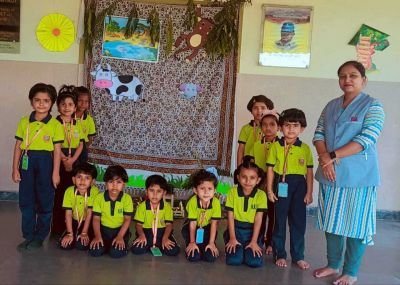 Theme Activity _ Animal Kingdom ????????????????????????????????????
As the concept of this month was Animal Kingdom on 14th October 2025 we had a theme activity, children were in the costumes of their favourite animals mask,it was a delightful experience watching them roar like lions,hop like bunnies and swing like monkeys, such activities not only bring joy but also help children build, imagination & love for nature, while exploring Animal Kingdom,the children learnt different types of animals including wild, water and domestic animals, with curiosity and enthusiasm, they  participated in interactive activities that help them differentiate between these animals groups, this engaging exercise not only promoted learning but also enhanced their
 focus and concentration.
Thank you ????
NKVS_ABHYAAS.