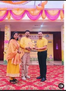  Nav Krishna Valley School (English Medium) students participated in the Yellow Conclave Competition  Runners up: NKVS. school