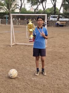 सीजन फुटबॉल क्लब आयोजित 17 वर्षा खालील मुलींच्या फुटबॉल स्पर्धा आज सांगली येथे पार पडल्या. या स्पर्धेत आपल्या नव कृष्णा व्हॅली ( इंग्रजी माध्यम ) चे 3 खेळाडू आदिती काळेल, रुचीका काळेल आणि आराध्या व्हनमाने यांनी आयोजक संघाचे प्रतिनिधित्व करत संघासाठी उत्कृष्ट कामगिरी केली व द्वितीय स्थान प्राप्त केले. 