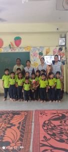 Nav Krishna Valley Abhyaas Kalanagar students celebrated Guru Pornima in school