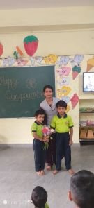 Nav Krishna Valley Abhyaas Kalanagar students celebrated Guru Pornima in school