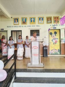 NKVS mahisal english medium celebrted the indapandance day