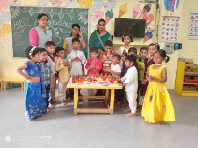 Panchami Celebration @ Abhyaas kalanager

Nag Panchami was celebrated with great enthusiasm and joy. The celebration introduced children to the cultural significance of the festival in a simple and age-appropriate manner.
