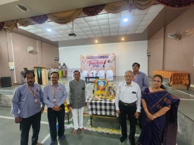 सुरज फाउंडेशन संचलित नव कृष्णा व्हॅली स्कूल मराठी माध्यम मध्ये  शिक्षक दिन संपन्न